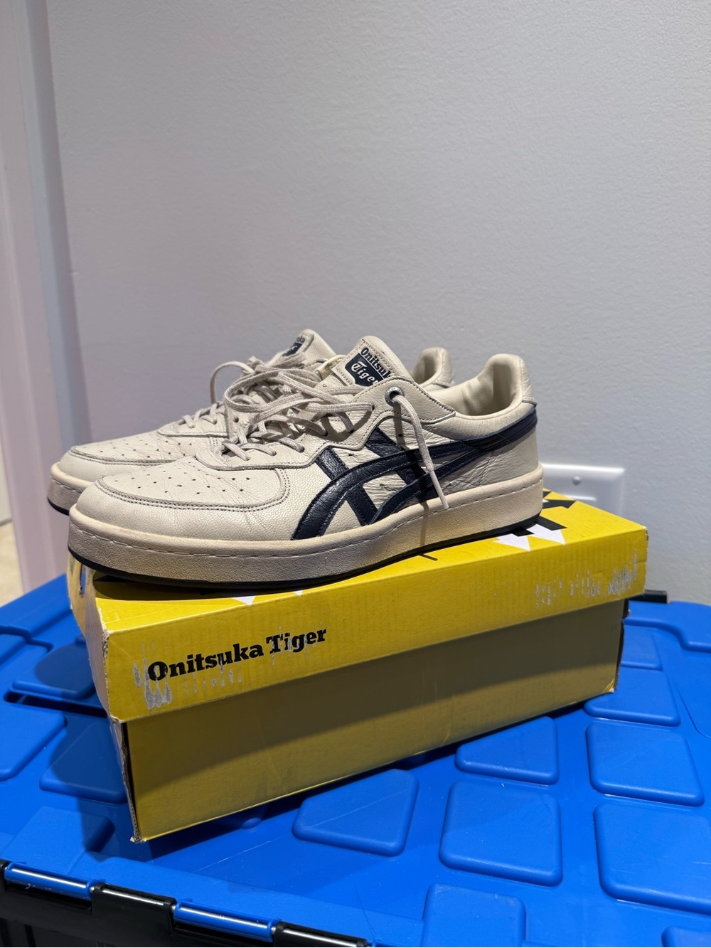 Onitsuka Tiger by Asics women’s off white with Navy Low-Top Sneakers